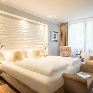 The Ascot Hotel