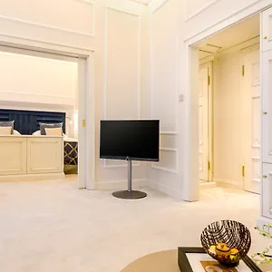 Excelsior Ernst Am Dom Otel